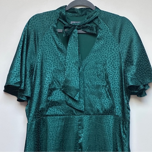 Julia Jordan Green Tie Neck Satin Midi Dress Size 14 - Picture 5 of 16